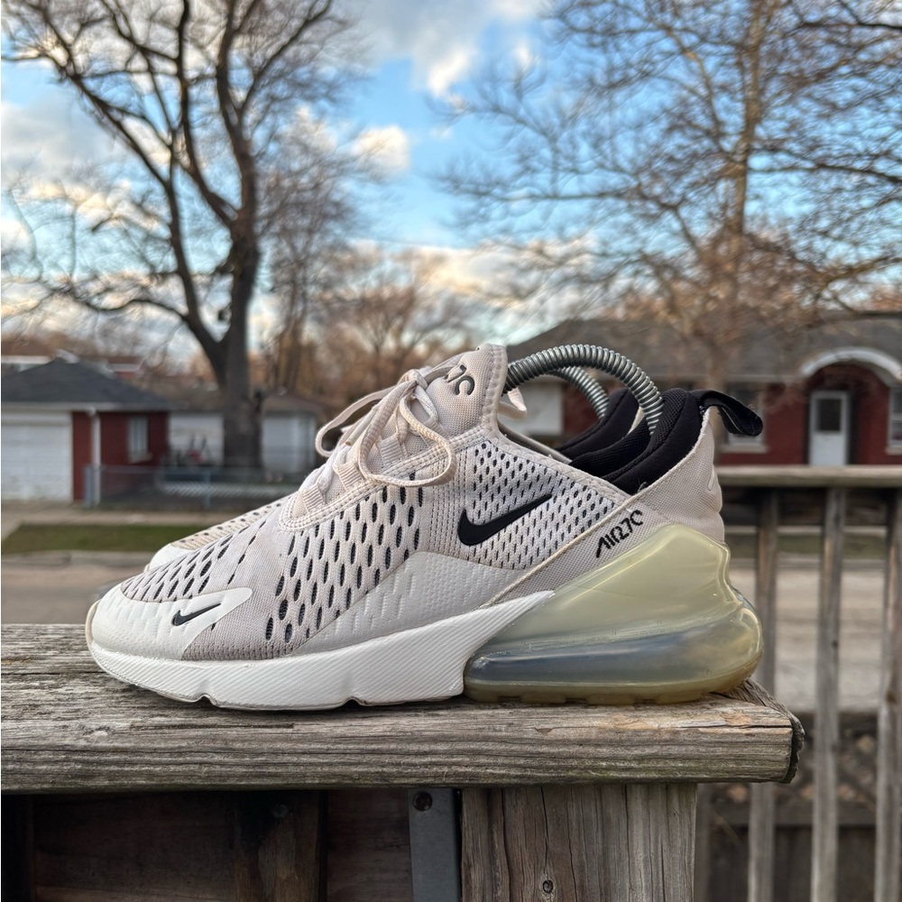 Nike Air Max 270 Women’s Sneakers White Black | Size 7.5